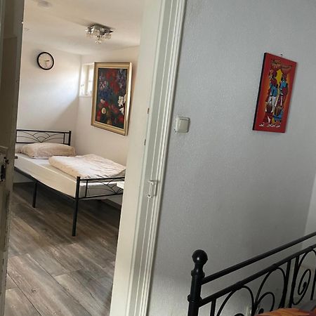 Gaestehaus Linden -Zweibettzimmer ภายนอก รูปภาพ