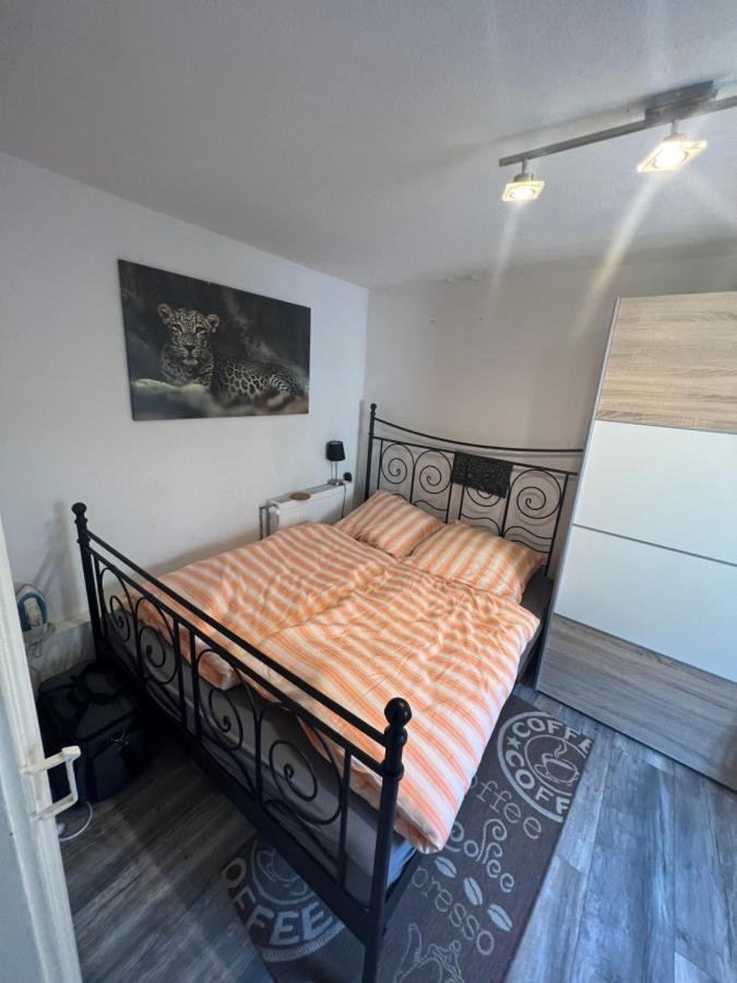 Gaestehaus Linden -Zweibettzimmer ภายนอก รูปภาพ