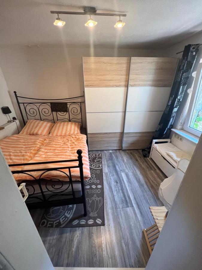 Gaestehaus Linden -Zweibettzimmer ภายนอก รูปภาพ
