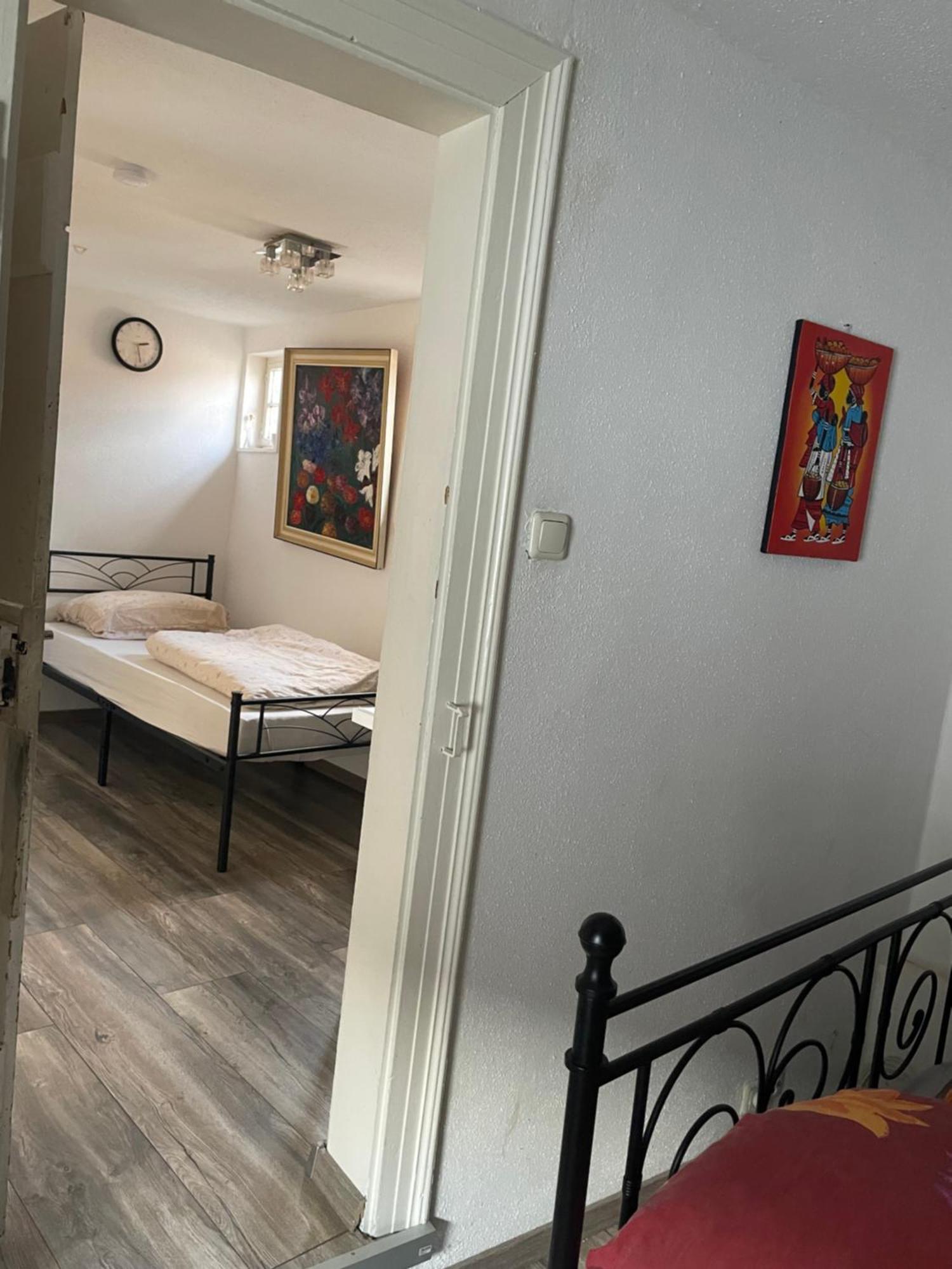 Gaestehaus Linden -Zweibettzimmer ภายนอก รูปภาพ